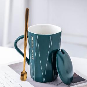 ceramic mug with cover spoon
